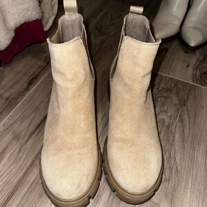 Steve Madden Beige Suede Chelsea Lug-Heel Ankle Boots